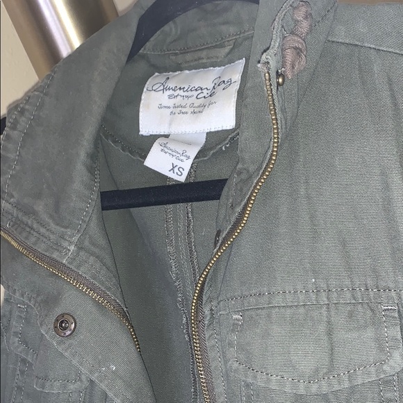 American Rag vest - Picture 3 of 3